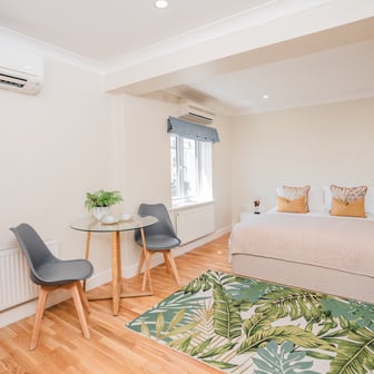 Studio Room - Image 2